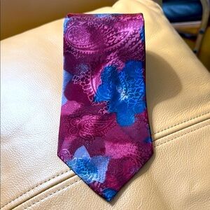 Turquoise Box 298.  Windridge Elegant Polyester Paisley Tie in Burgundy and Blue
